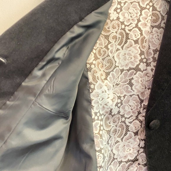 APOSTROPHE Luxury Is A State Of Mind Black Velvet Jacket Blazer Size 8 Petite - Picture 9 of 12